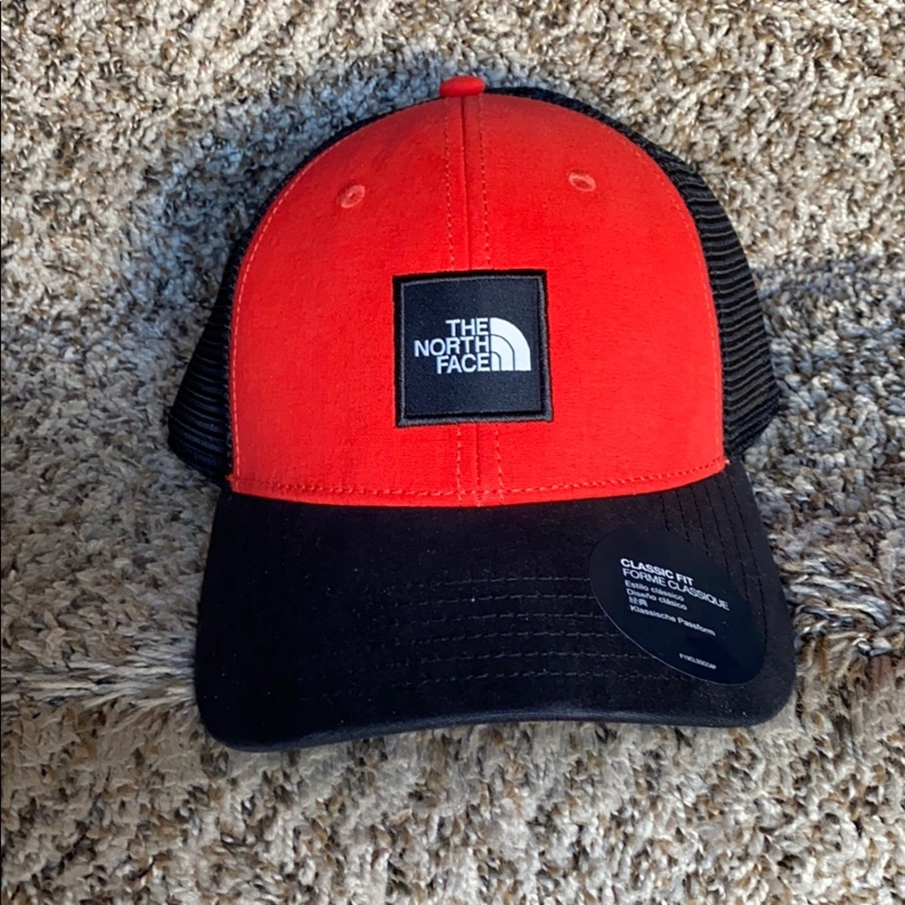 The North Face Hat - NEW w/ tags